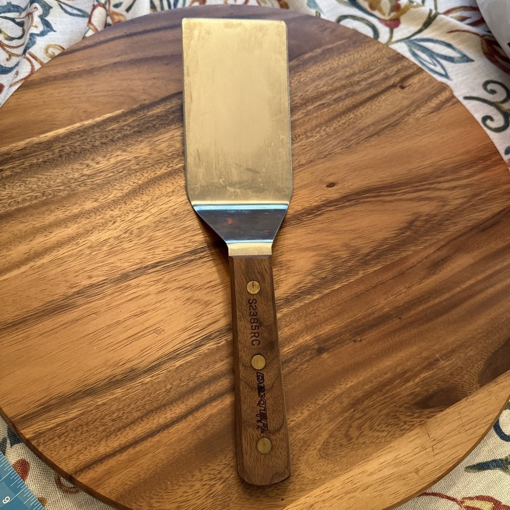 Dexter-Russell Beveled Edge Solid Hamburger Turner Flip Rosewood Handle S2385RC
